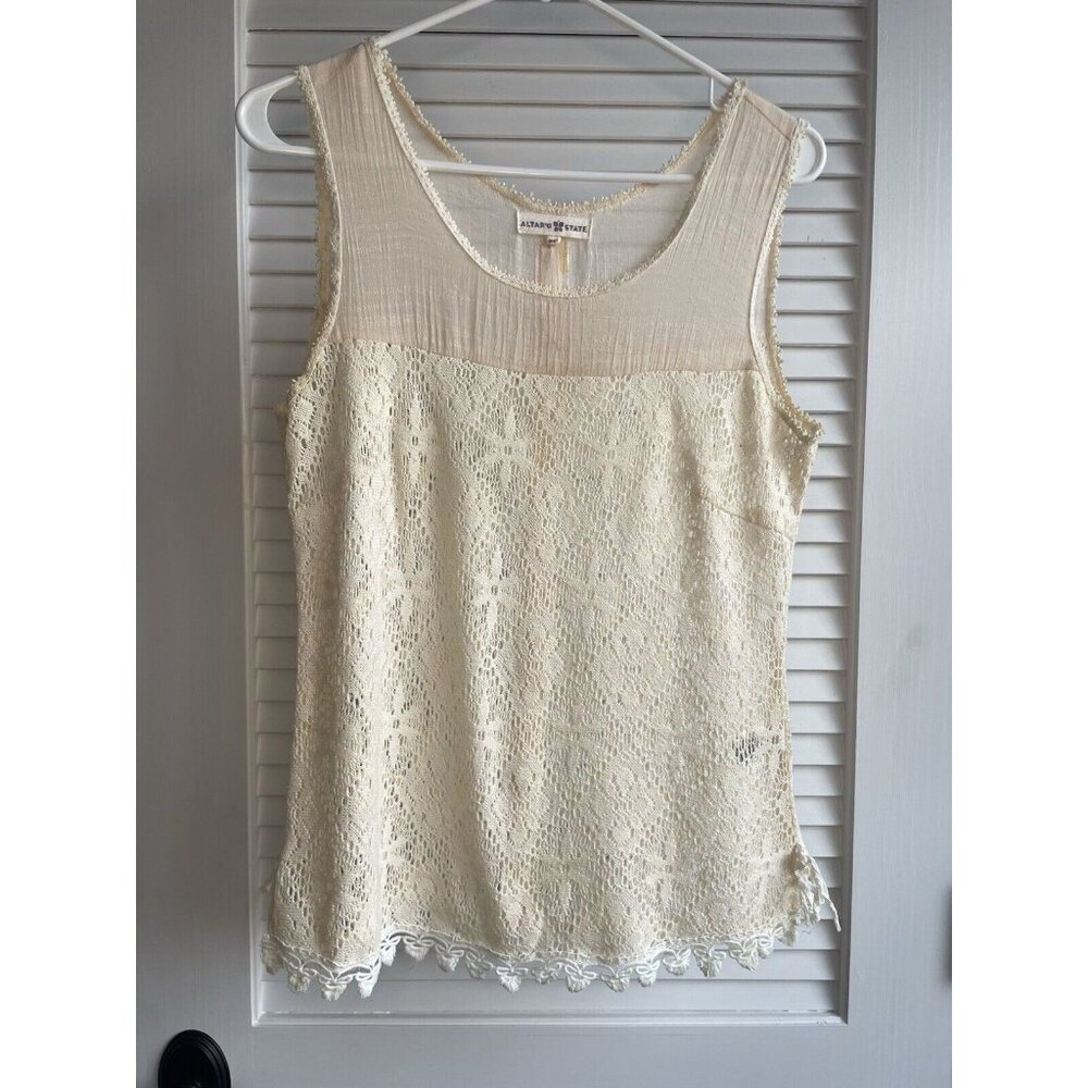 Altar'd State Sleeveless Lace Tank Buttons Women Sz M